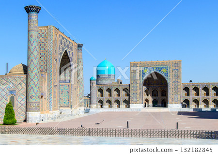 Beautiful view of Registan Square in Samarkand, Uzbekistan 132182845