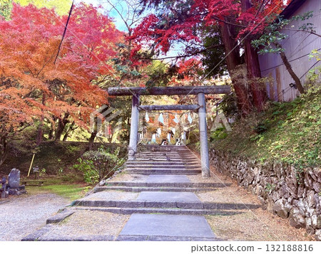 秋天,祈禱的入口 秋天,祈禱的入口 132188816