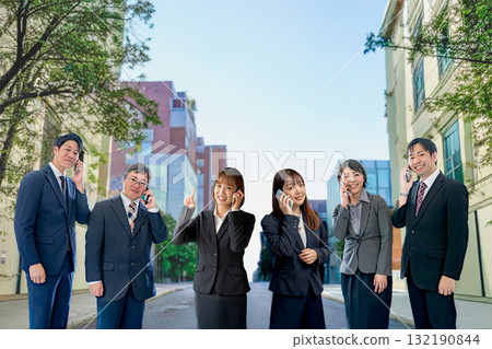 Cityscape and business team 132190844