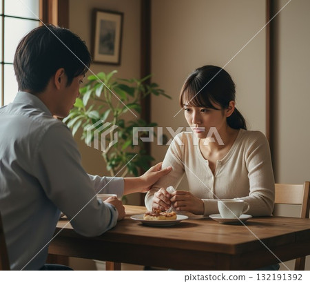 Husband encouraging his wife Husband encouraging his wife 132191392