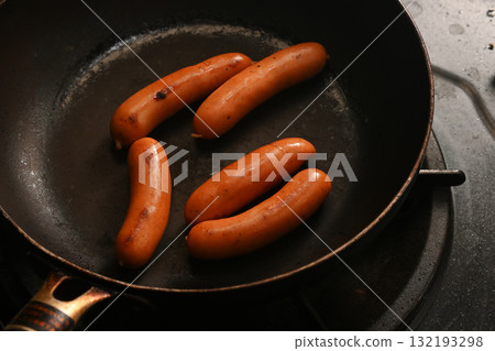 Grilled chorizo sausage 132193298