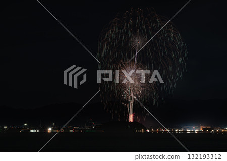 Gamagori Festival, Summer Fireworks Display, and Mikawa Bay as seen from Toyohashi City (Aichi Prefecture) Gamagori Festival, Summer Fireworks Display, and Mikawa Bay as seen from Toyohashi City (Aichi Prefecture) 132193312