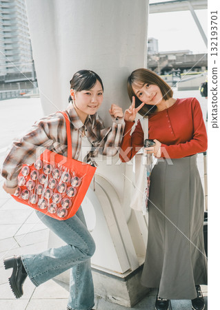 女生 女孩 女性 132193701