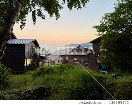 群馬縣尾瀨沼湖和尾瀨之原之間的見晴山間小屋和露營地 群馬縣尾瀨沼湖和尾瀨之原之間的見晴山間小屋和露營地 132195355