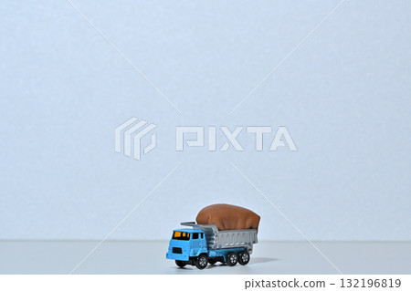 Dump truck and scale overload image 132196819