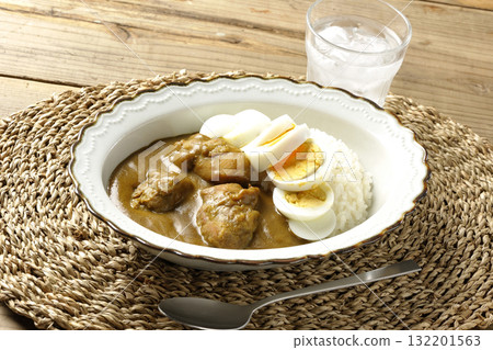 雞肉咖哩煮蛋 雞肉咖哩煮蛋 132201563