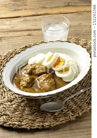 雞肉咖哩煮蛋 132201566