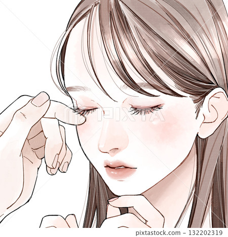 一位女士的長睫毛被觸摸 132202319