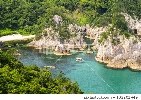 石見藍色浦富海岸 石見藍色浦富海岸 132202449