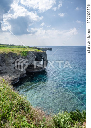 沖繩縣萬座毛天氣晴朗 132209706