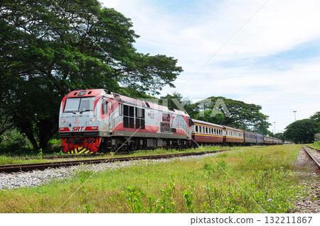 State Railway of Thailand train at Kanthang Station 132211867