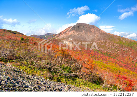 栃木縣那鬚町紅葉染紅的茶臼山 栃木縣那鬚町紅葉染紅的茶臼山 132212227