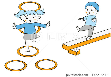 孩子在物理治療期間進行循環練習 132213412