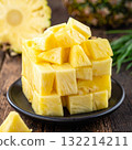 Cut pineapple 132214211