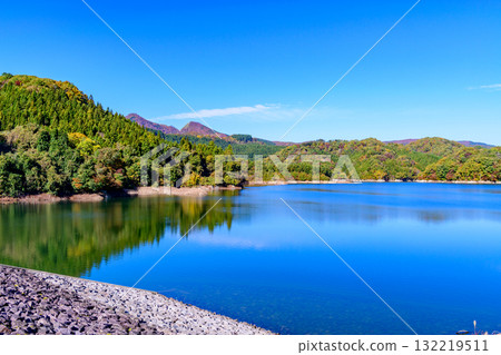 Autumn: Futatsuishi Dam in Miyagi Prefecture 132219511