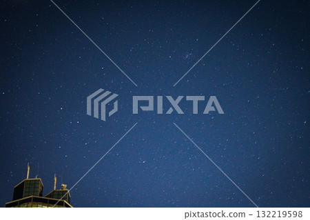 滿天星斗的天空冬天 132219598
