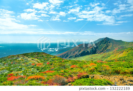 Nasu Town, Tochigi Prefecture: Autumn leaves on the mountainside and Mount Asahi Nasu Town, Tochigi Prefecture: Autumn leaves on the mountainside and Mount Asahi 132222189
