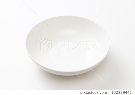 White plate on white background 132229442