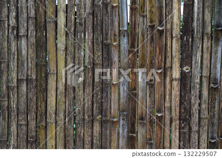 Natural material old bamboo wall panels for architectural decoration or garden landscape design 132229507