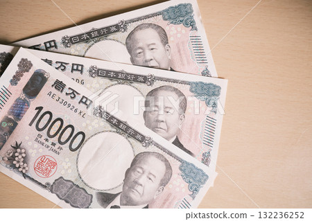 30,000 yen bill on the desk 30,000 yen bill on the desk 132236252