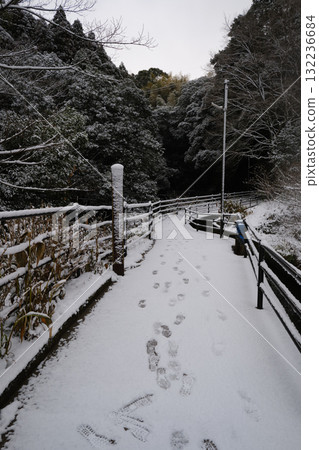 Snow-covered canal in Sekiyoshi in winter Snow-covered canal in Sekiyoshi in winter 132236684