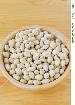 Roasted soybeans Roasted soybeans 132236900