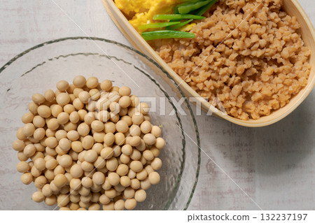 用大豆肉製成的肉末便當 用大豆肉製成的肉末便當 132237197