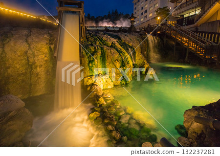 草津溫泉夜景~湯瀧瀑布、湯瀧池(群馬縣草津町) 草津溫泉夜景~湯瀧瀑布、湯瀧池(群馬縣草津町) 132237281