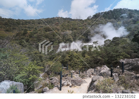 Mount Kurinodake Yawata Daijigoku in the mountains 132238102