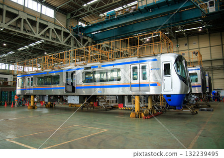 西鐵3000系列列車正在接受檢查 西鐵3000系列列車正在接受檢查 132239495