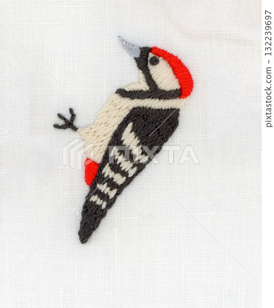 啄木鳥刺繡 132239697