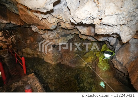 郡上市洞窟內部（岐阜縣郡上市） 132240421