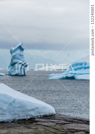 Landscape of the Antarctic Peninsula Landscape of the Antarctic Peninsula 132240801