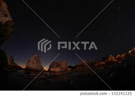 和歌山縣橋行岩的黎明 132241135