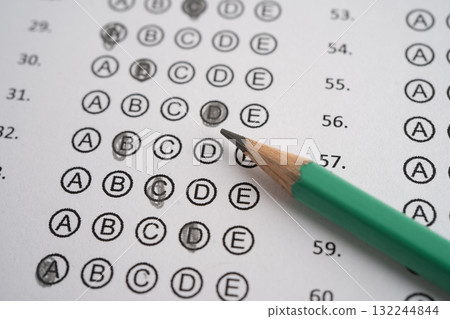 Answer sheets with pencil drawing fill to select choice, education concept. 132244844