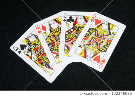 Queen of playing cards 132246080