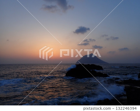 八丈島的日落 八丈島的日落 132246394