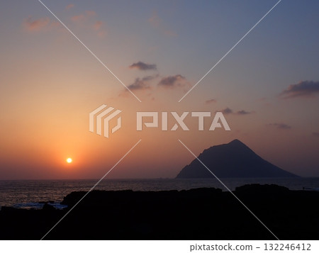 八丈島的日落 八丈島的日落 132246412