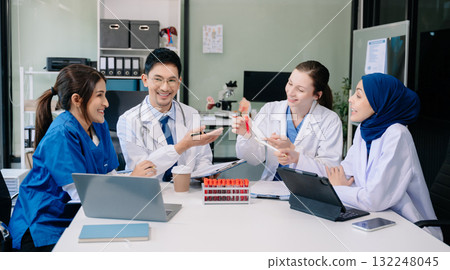 Meeting team of doctor and medical staff Consultation about the treatment of heart disease, pneumonia, gastrointestinal and stomach diseases. 132248045