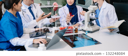 Meeting team of doctor and medical staff Consultation about the treatment of heart disease, pneumonia, gastrointestinal and stomach diseases. 132248084