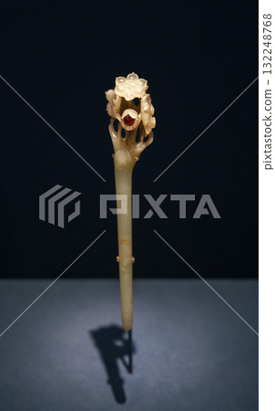 Exhibits of the East Hall of Shanghai Museum - Hosta with Gemstones and Flowers 132248768