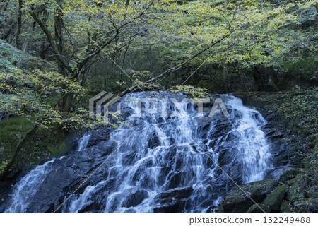 Egyutada瀑布 132249488