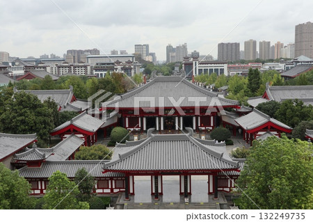 絲路的起點:中國西安大慈恩寺大雁塔 絲路的起點:中國西安大慈恩寺大雁塔 132249735