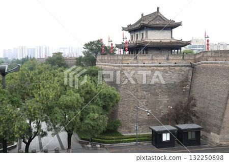 The starting point of the Silk Road: Andingmen, the western gate of Xi'an, China 132250898