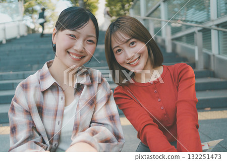 女大學校園生活 132251473