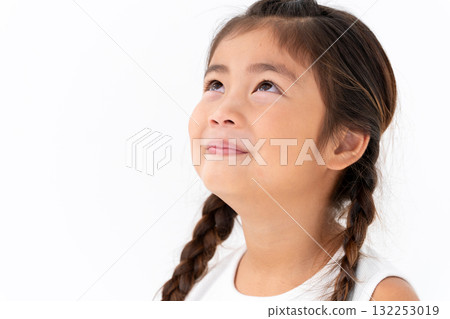 小學女生肖像 132253019
