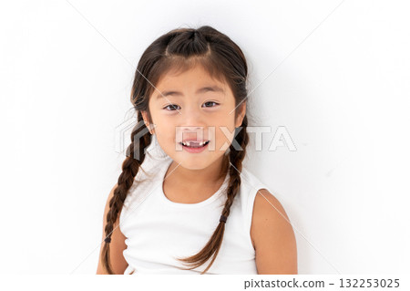 小學女生肖像 132253025