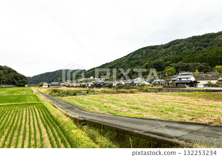 兵庫縣佐用町的驛站町平福街景 132253234