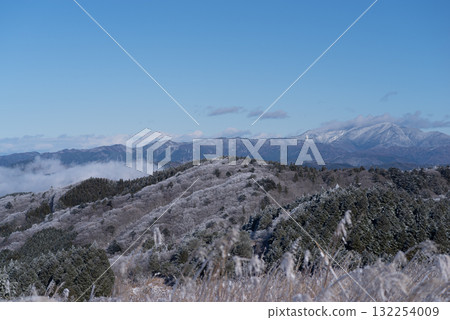 霜和藍天 霜和藍天 132254009