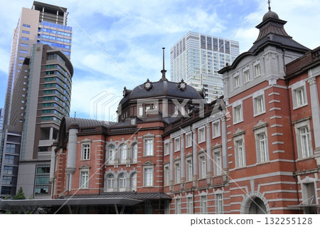 Tokyo Station Marunouchi entrance 132255128